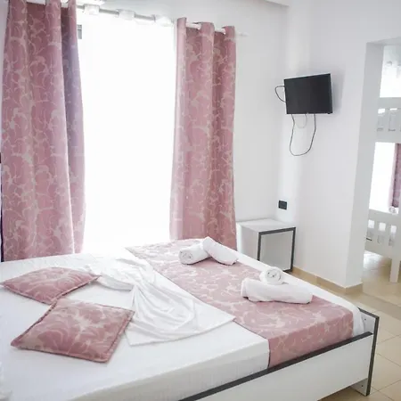 Viola Garden 3* Saranda