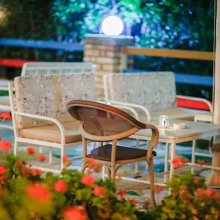 Viola Garden Hotel